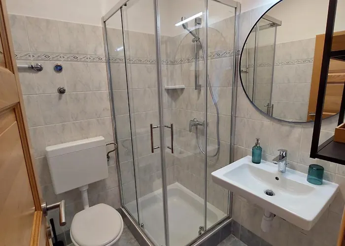 Гостьовий будинок Luka 2 3*